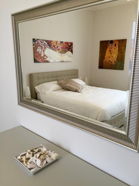St. Vitale'S Basilic View Elegant Apartment Равена Екстериор снимка